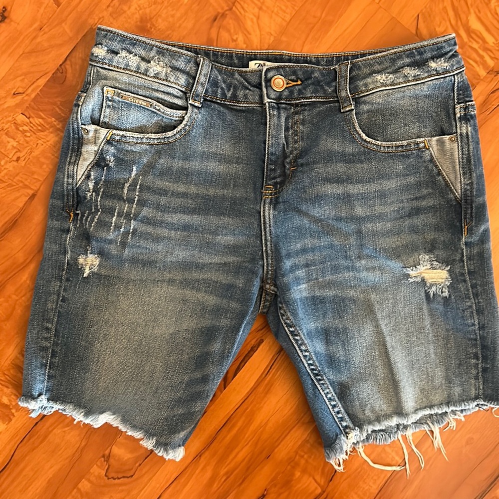 Zara Distressed Jean Shorts